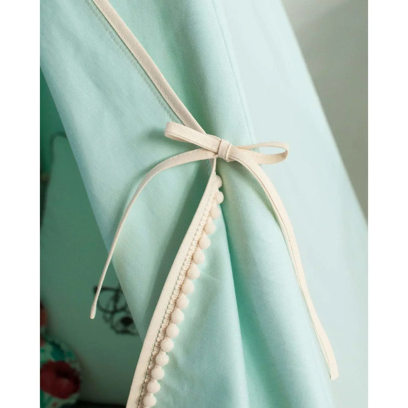 moi_mili_tipi_mint_fog_pompoms