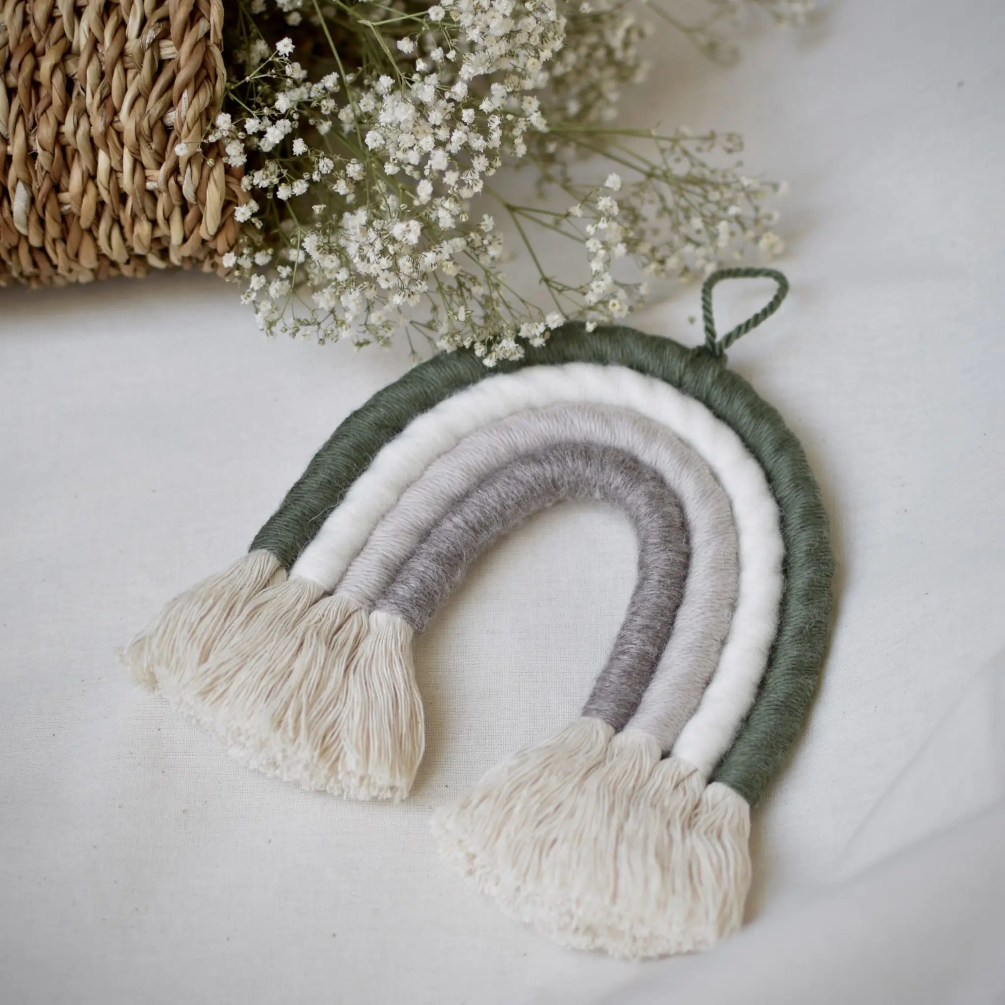 regenbogen_wandbehang_eucalyptus_m_1