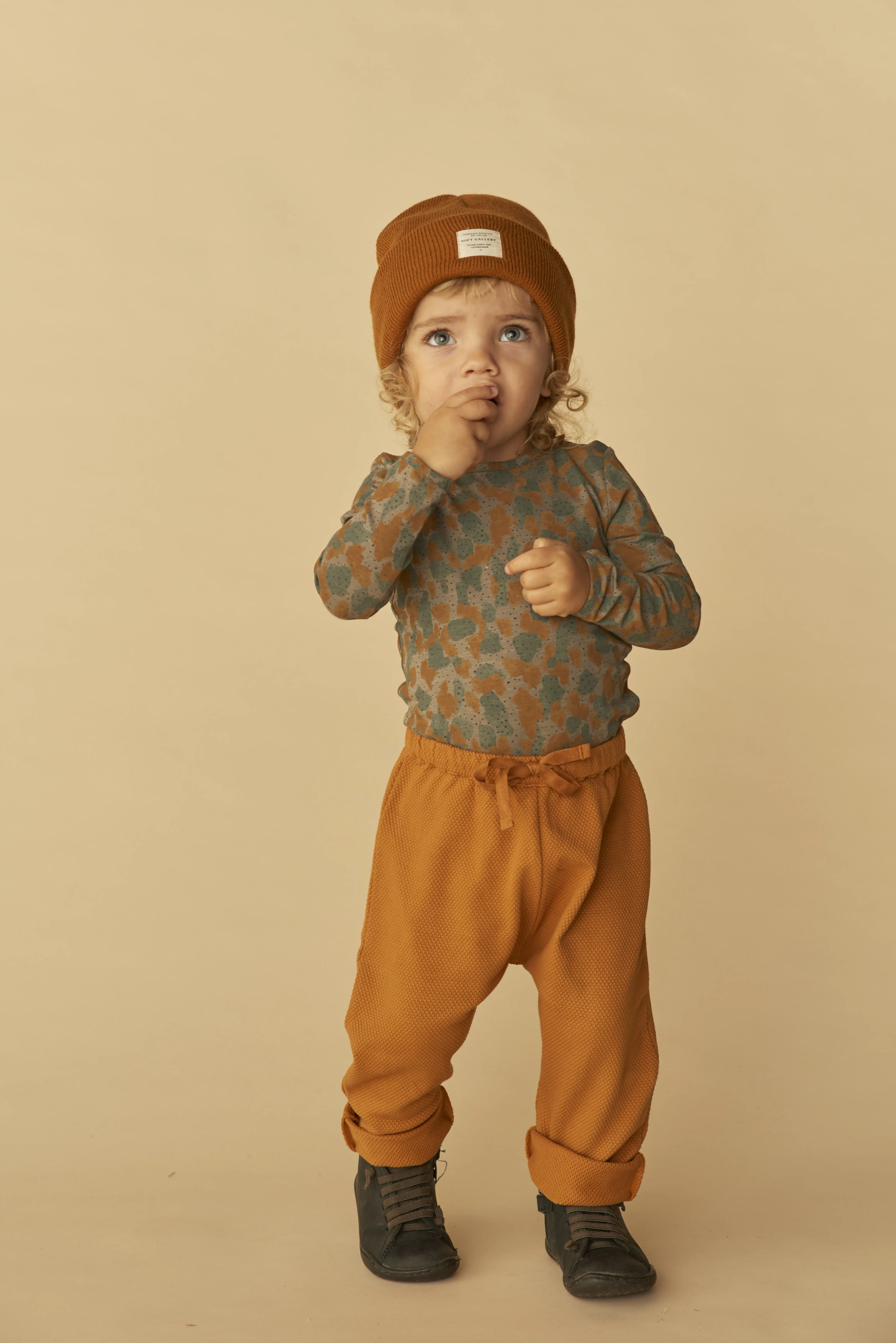 020-321-000_Pants-Khya-Inca-Gold-Lookbook