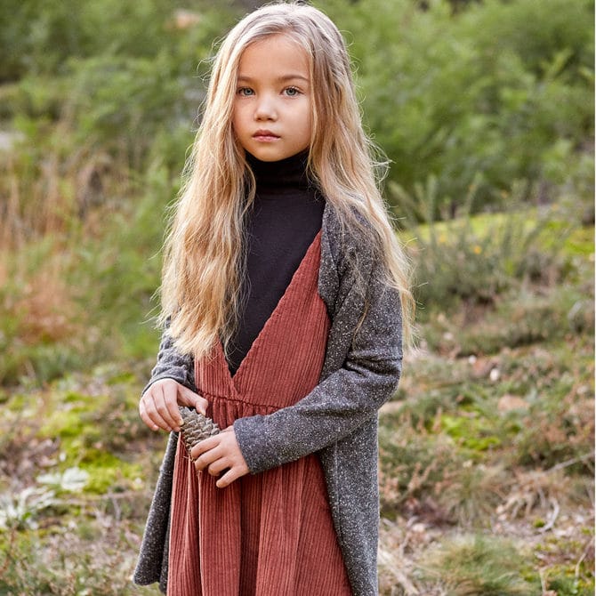Kordkleid, Takula