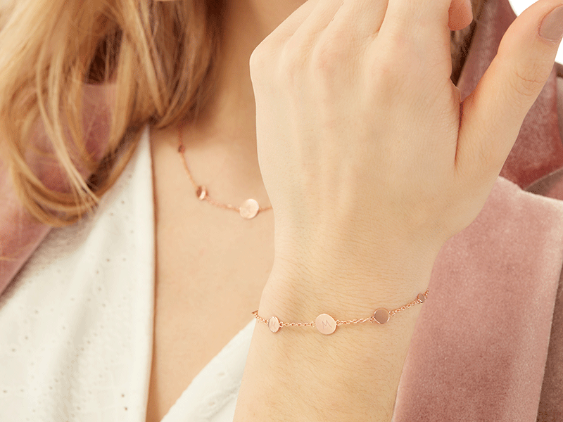 merci-maman-initial-pastille-collection-rgp-worn