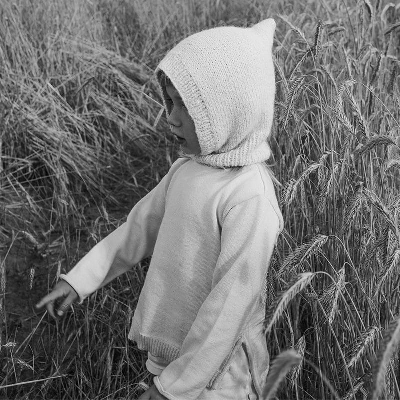 petitkolibri_Simple+Sweater+Lookbook+Beige