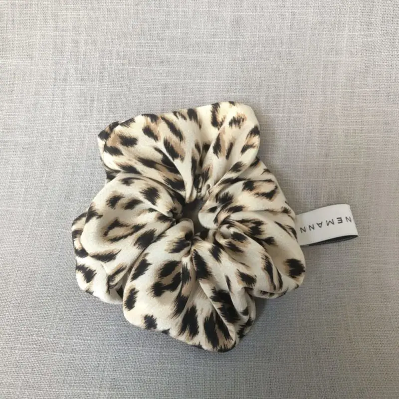 Scrunchie Light Leo