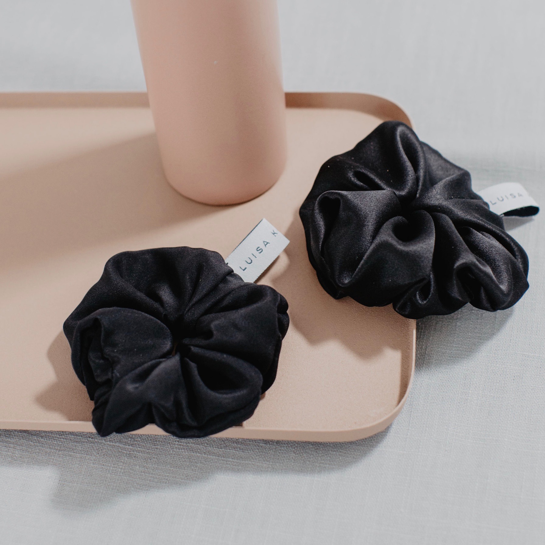 Scrunchie Satin Schwarz