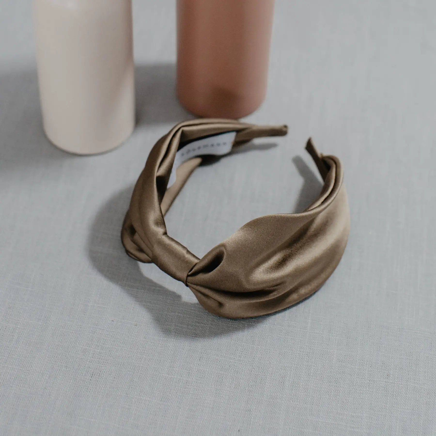 Haarreif mit Raffung in Beige