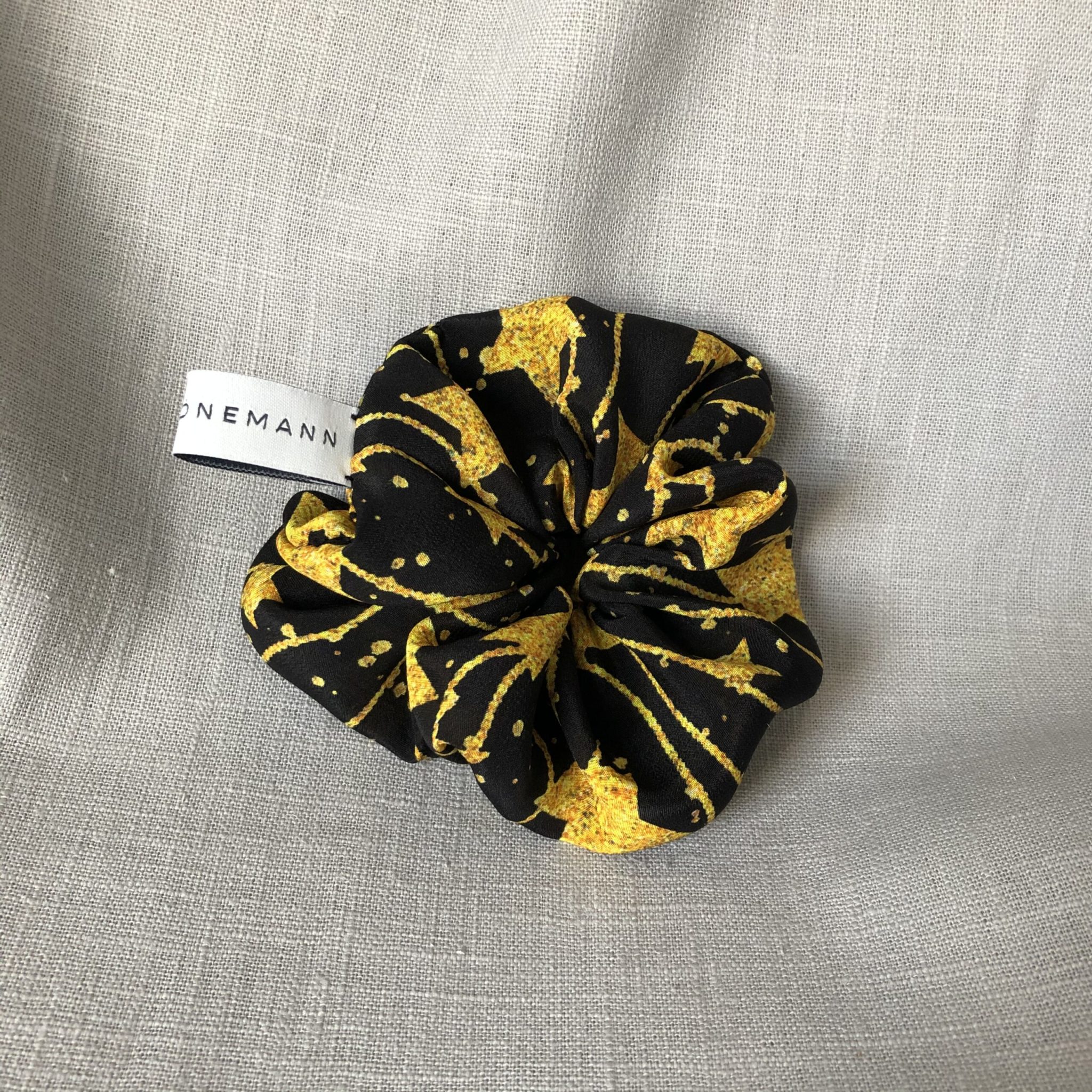 luisa_konemann_scrunchie_etoile