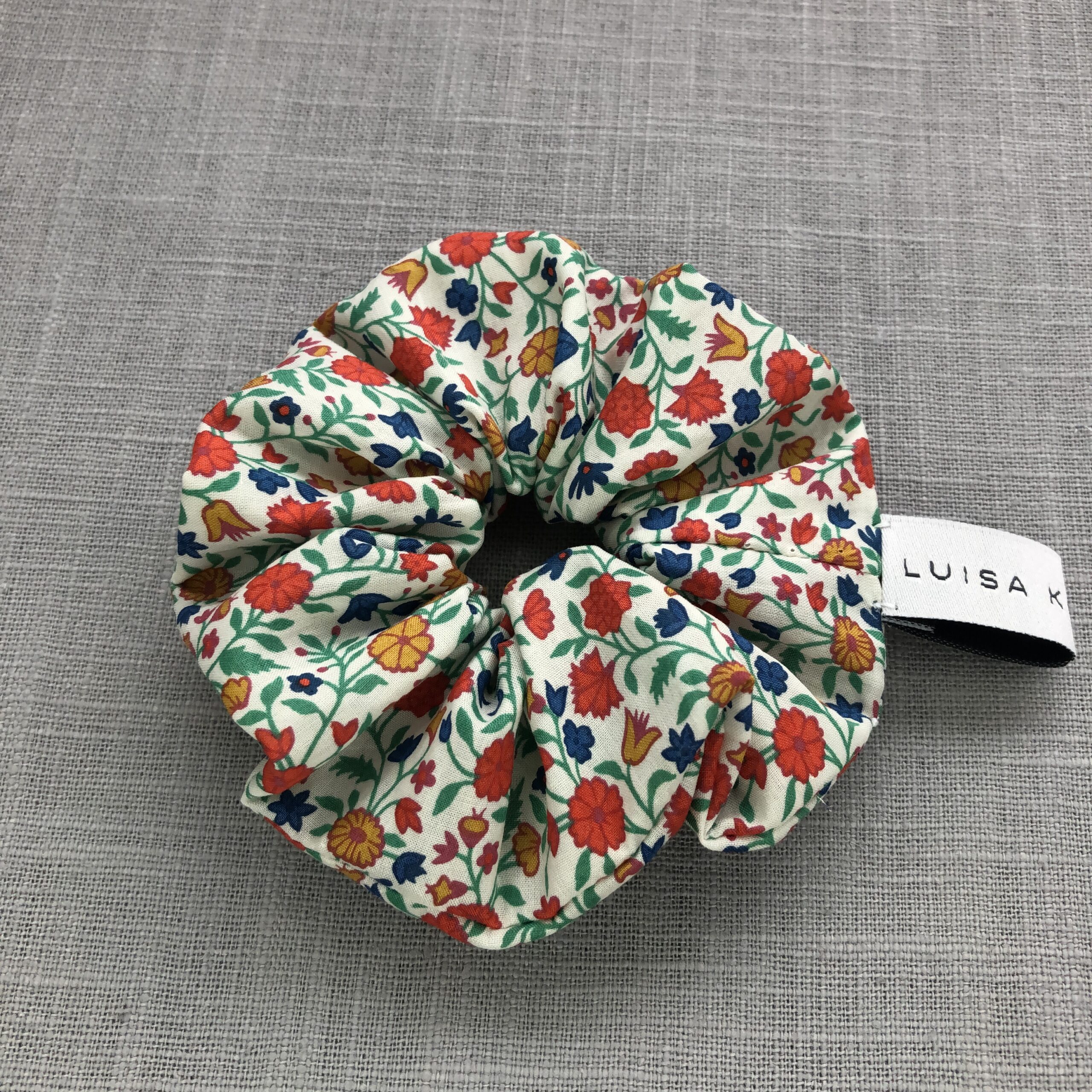 luisa_koenemann_Kinder_Scrunchie_Flower_Meadow