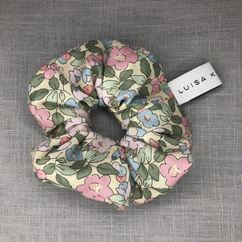luisa_koenemann_Kinder_Scrunchie_Pastel_Daisy