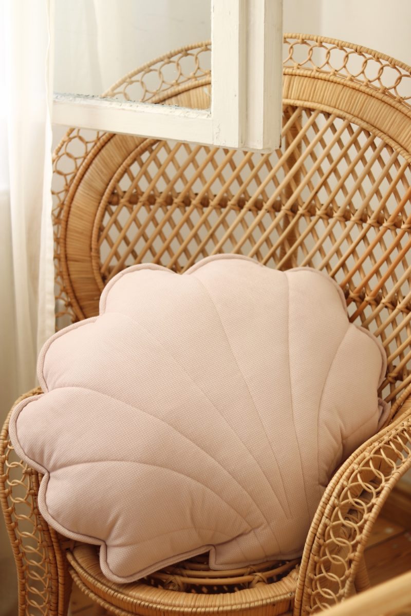 powderpink-velvet-soft-cushion-shell_Moi_Mili_2