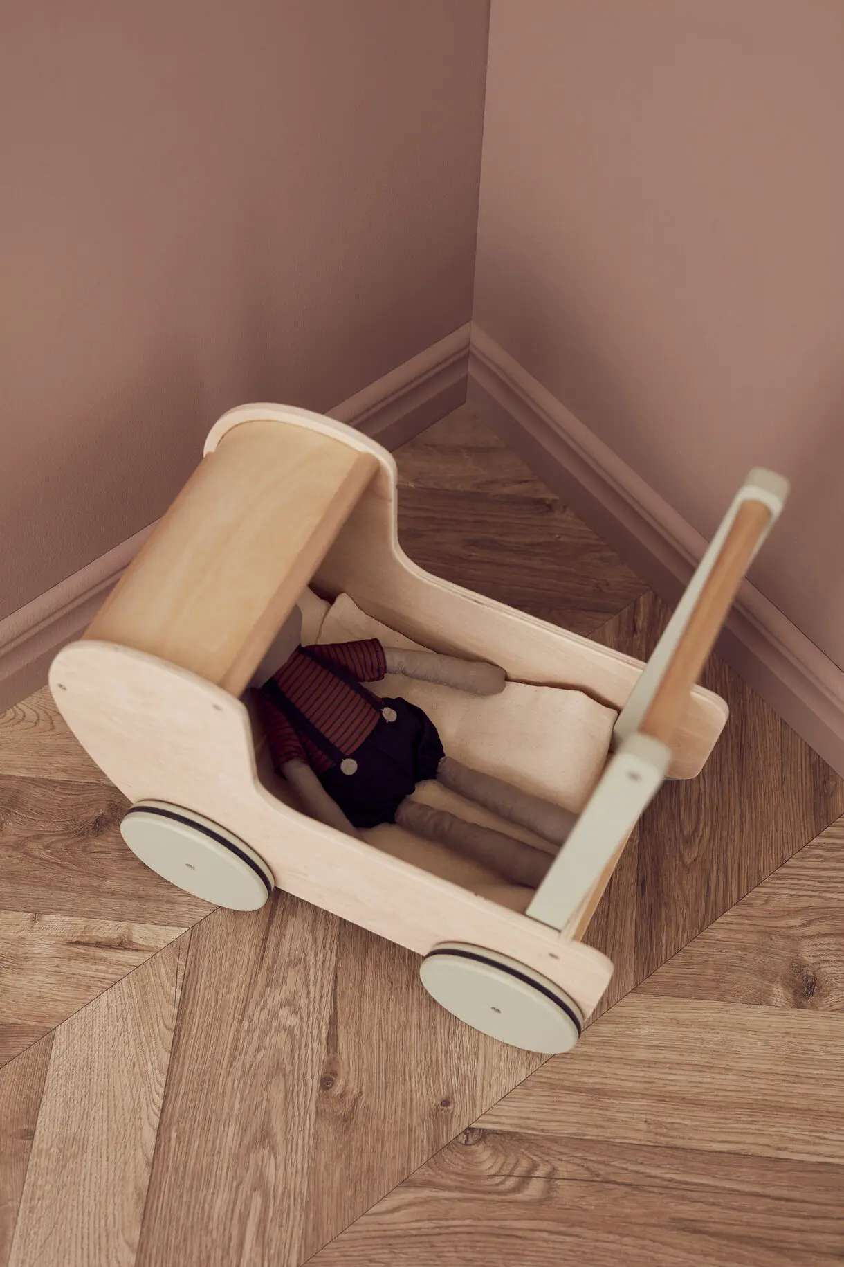 1000558_Kids_Concept_Puppenwagen_3