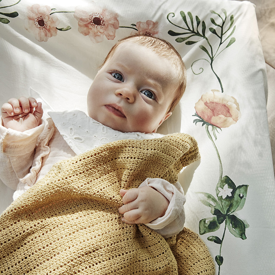 Gestrickte_Decke-gold-elodie-details-30385105172NA_2