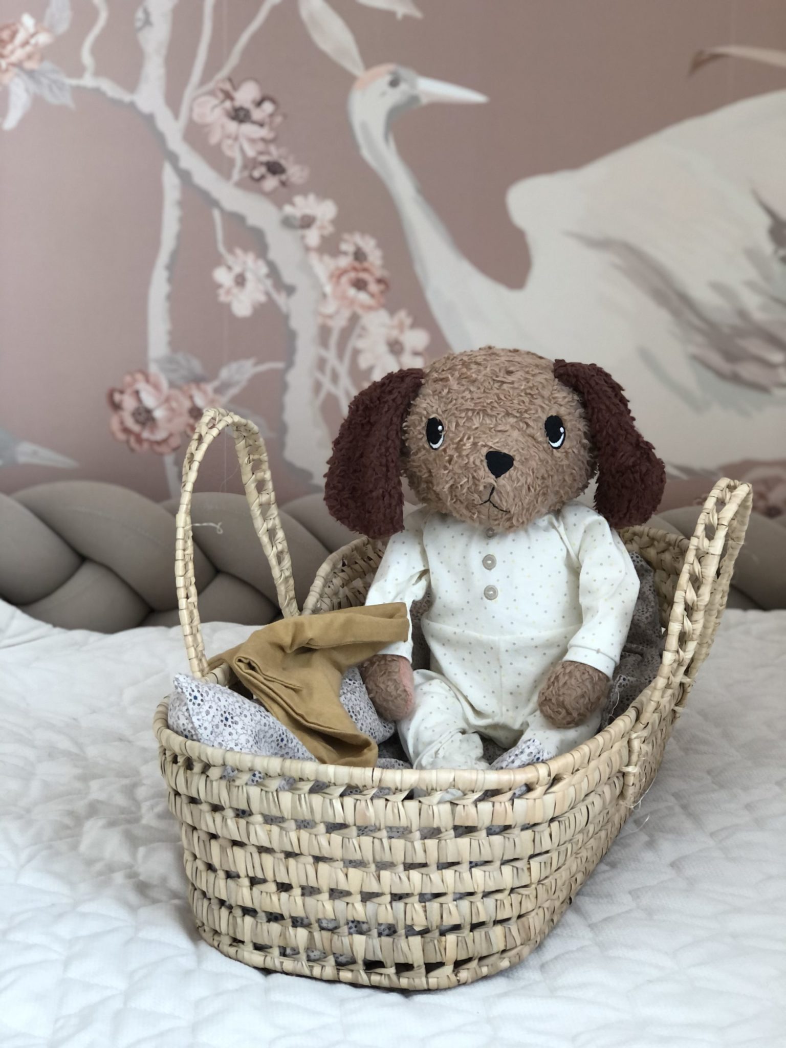 Kuscheltier Hund, Schlafanzug Creme
