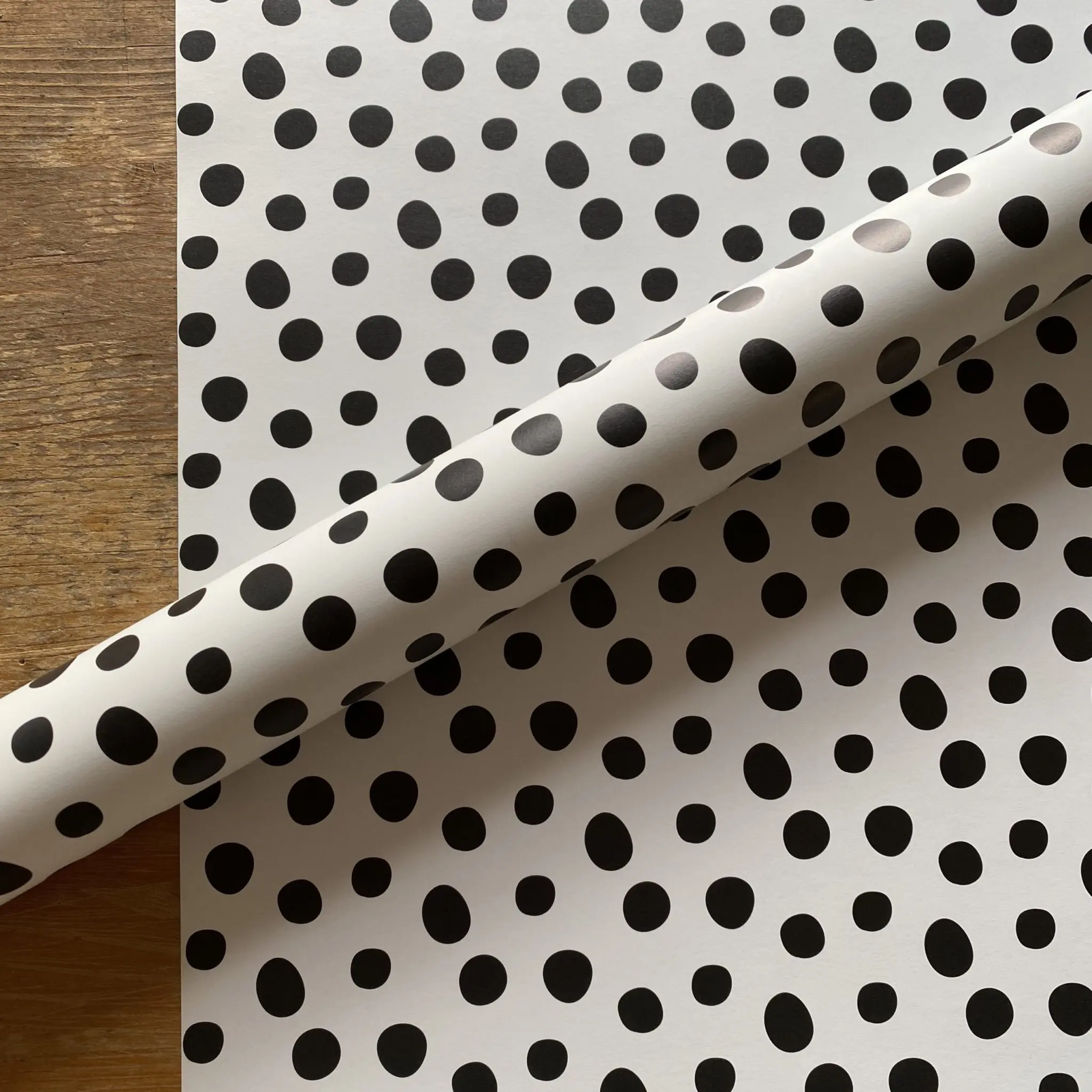 KYUTE Geschenkpapier von-illi NOKTA KYUTE Geschenkpapier von-illi NOKTA
