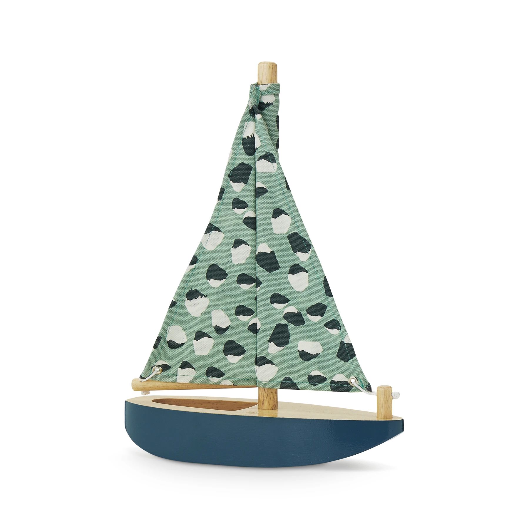 Holzsegelboot, Petroleum