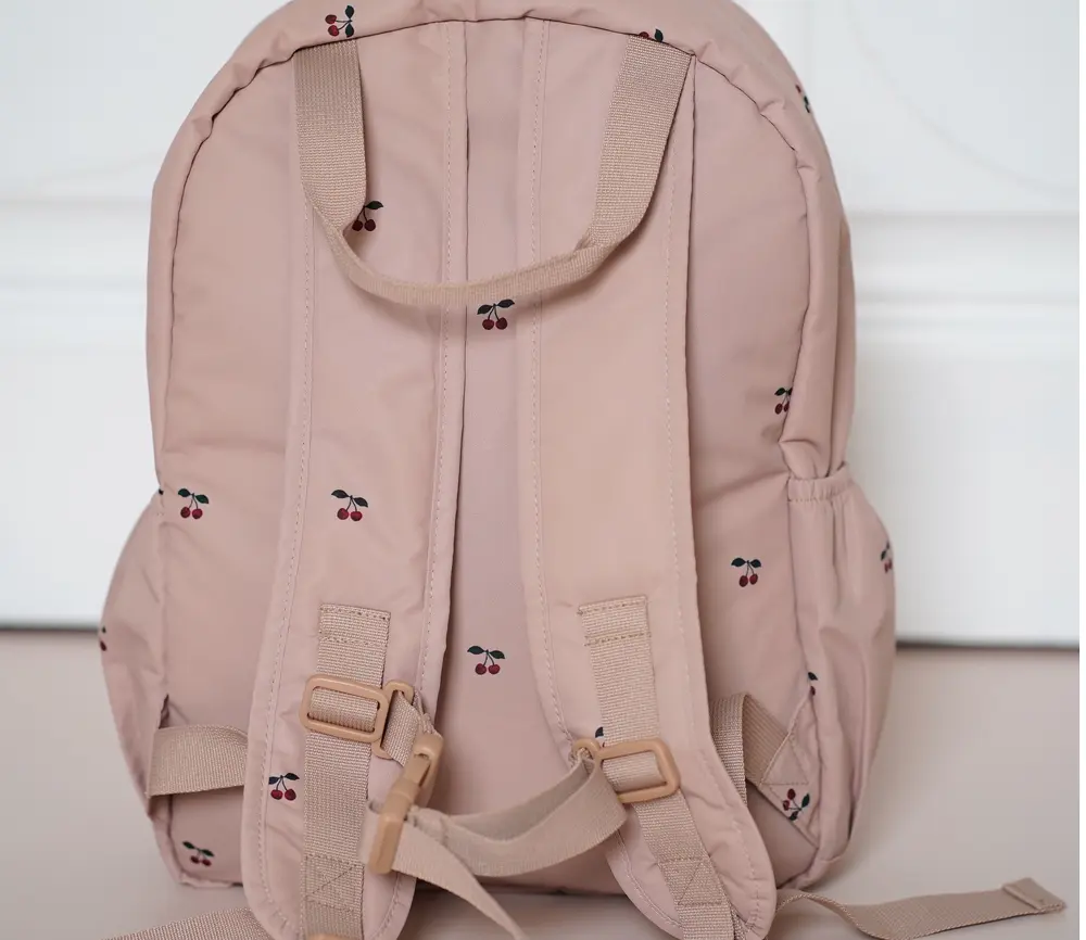 Konges_BackpackCherries1