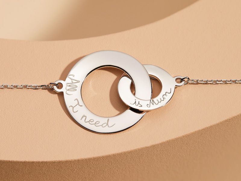Personalisiertes Armkettchen mit verschlungenen Ringen in 18kt Rosévergoldung