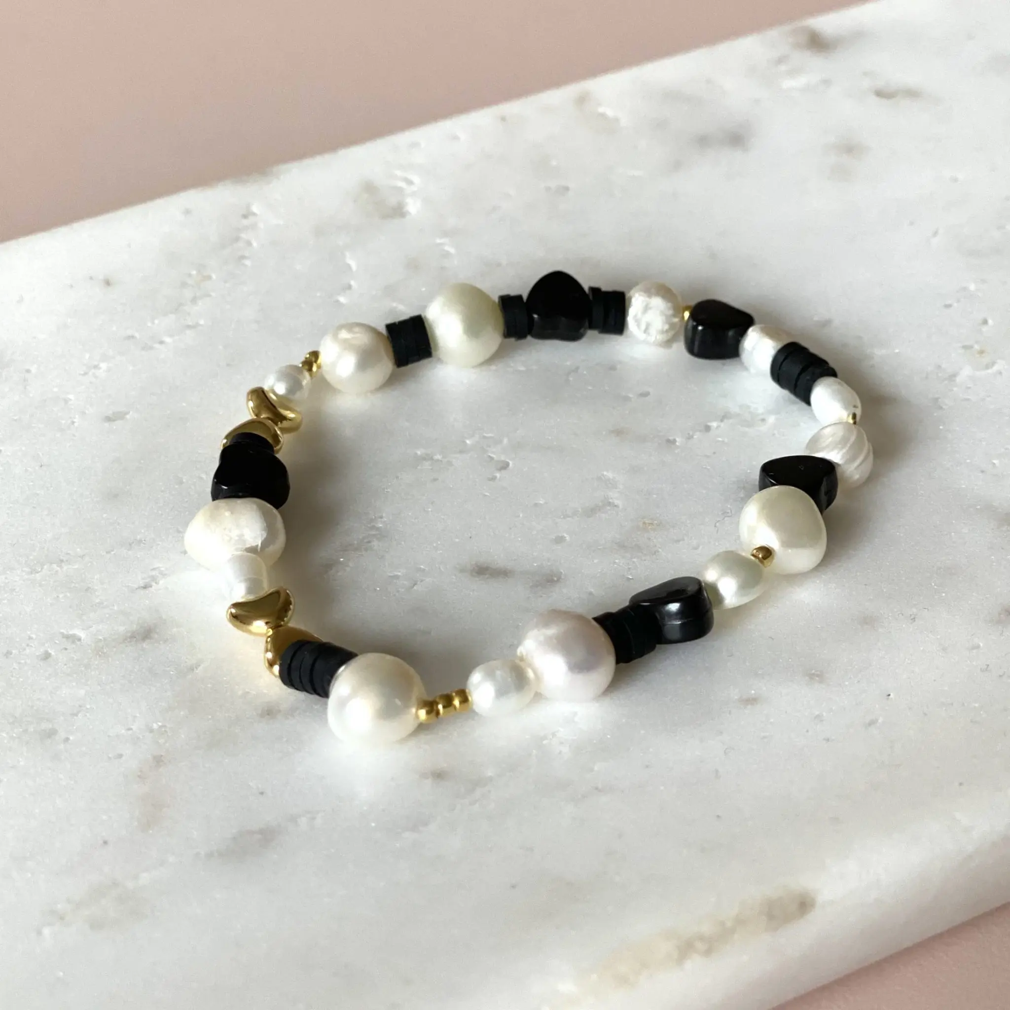 luisa_koenemann_armband_schwarz2