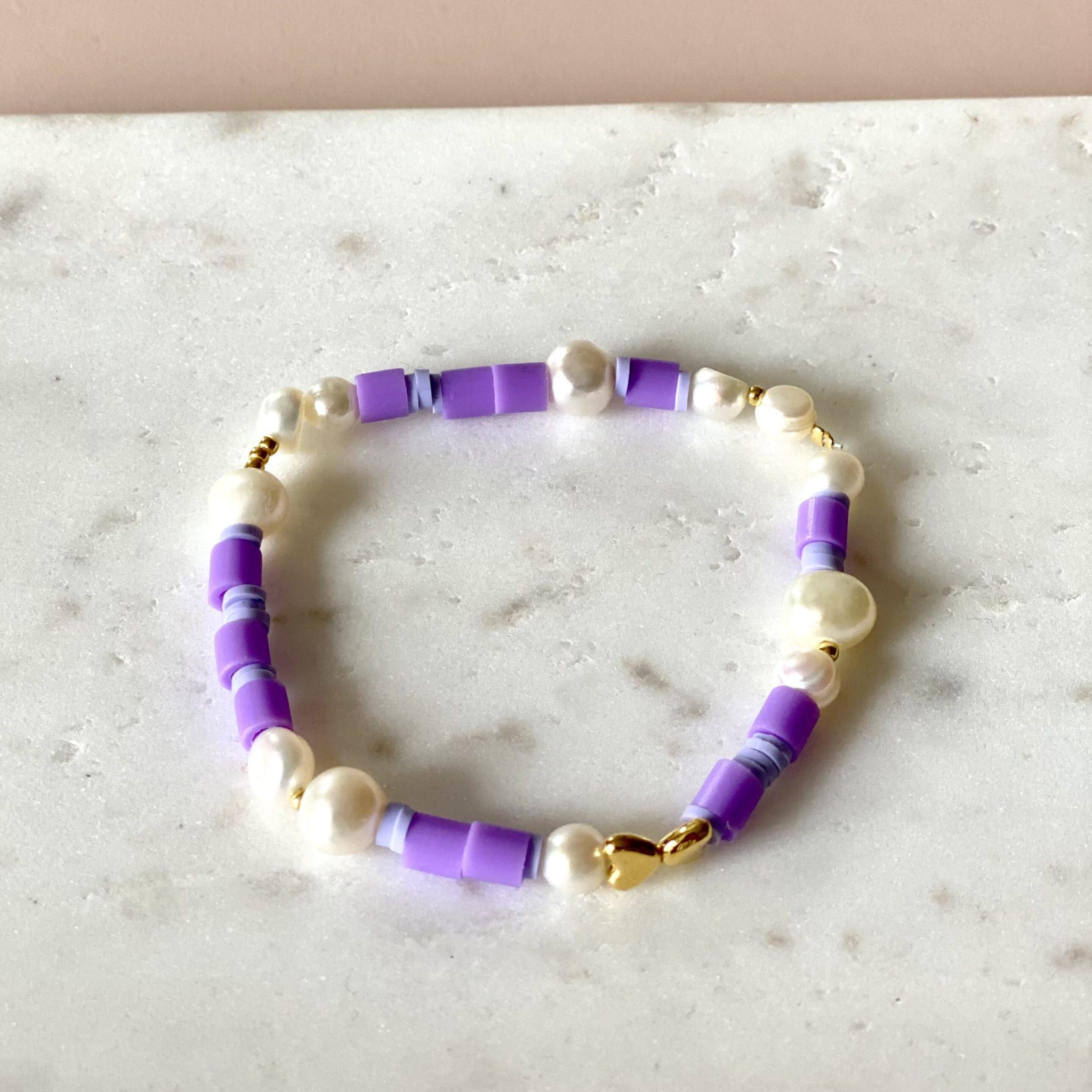 Perlenarmband Flieder