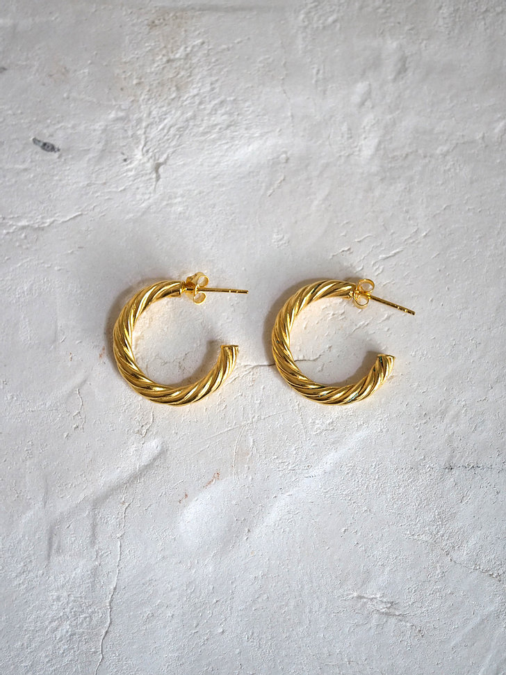 Ohrringe "Curly Hoops" Vergoldet
