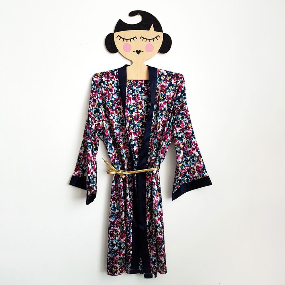 Kleiderbügel Geisha Frauen, Black