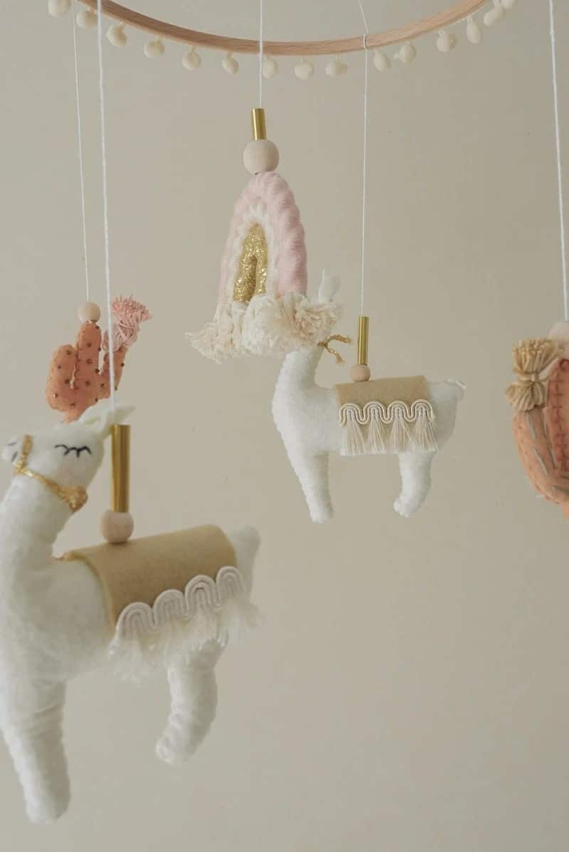 Lama Boho Mobile "Soft Pastells"