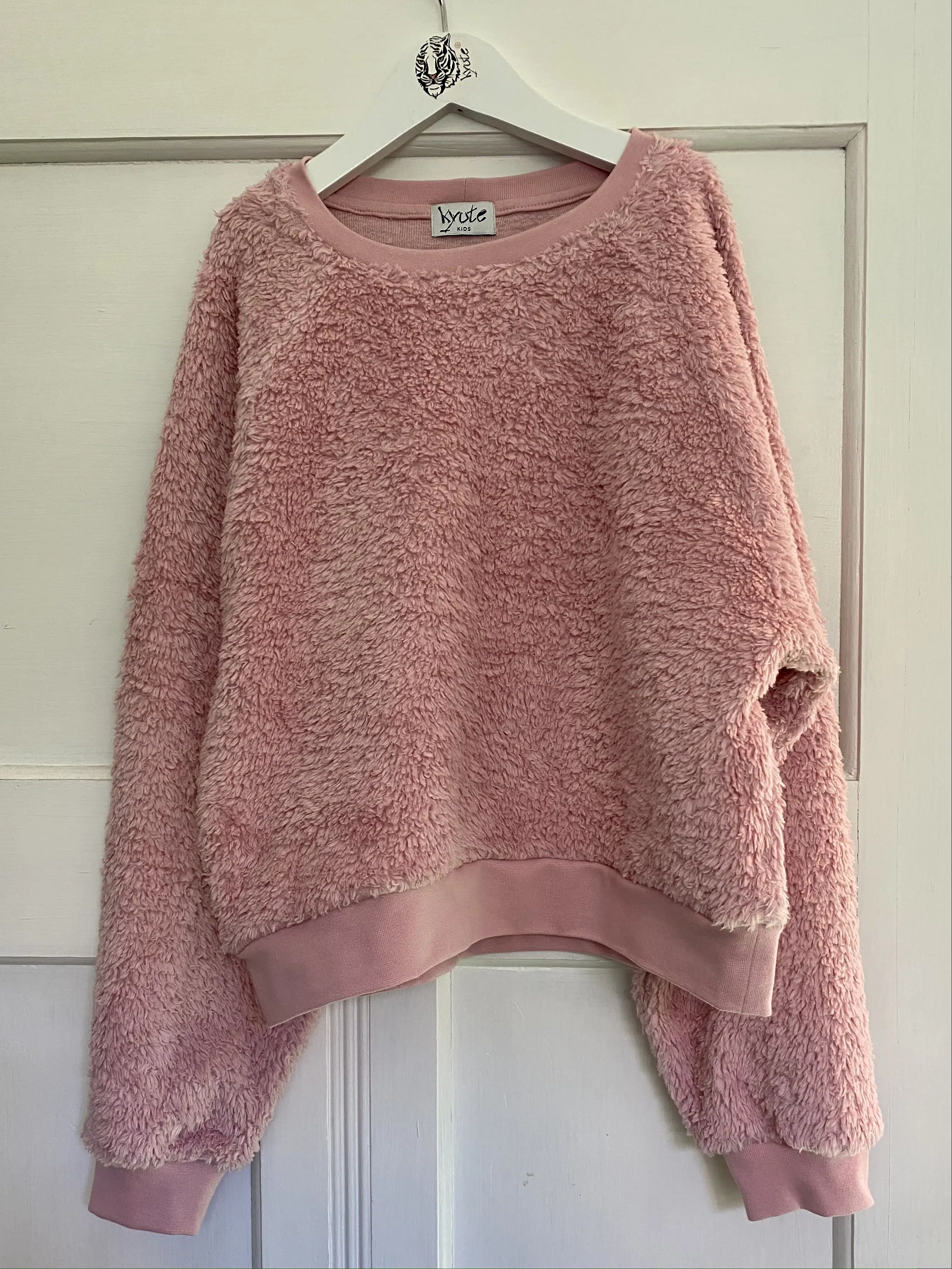 Sweater "NABIA ROSE" aus zertifiziertem Bio-Baumwoll-Plüsch