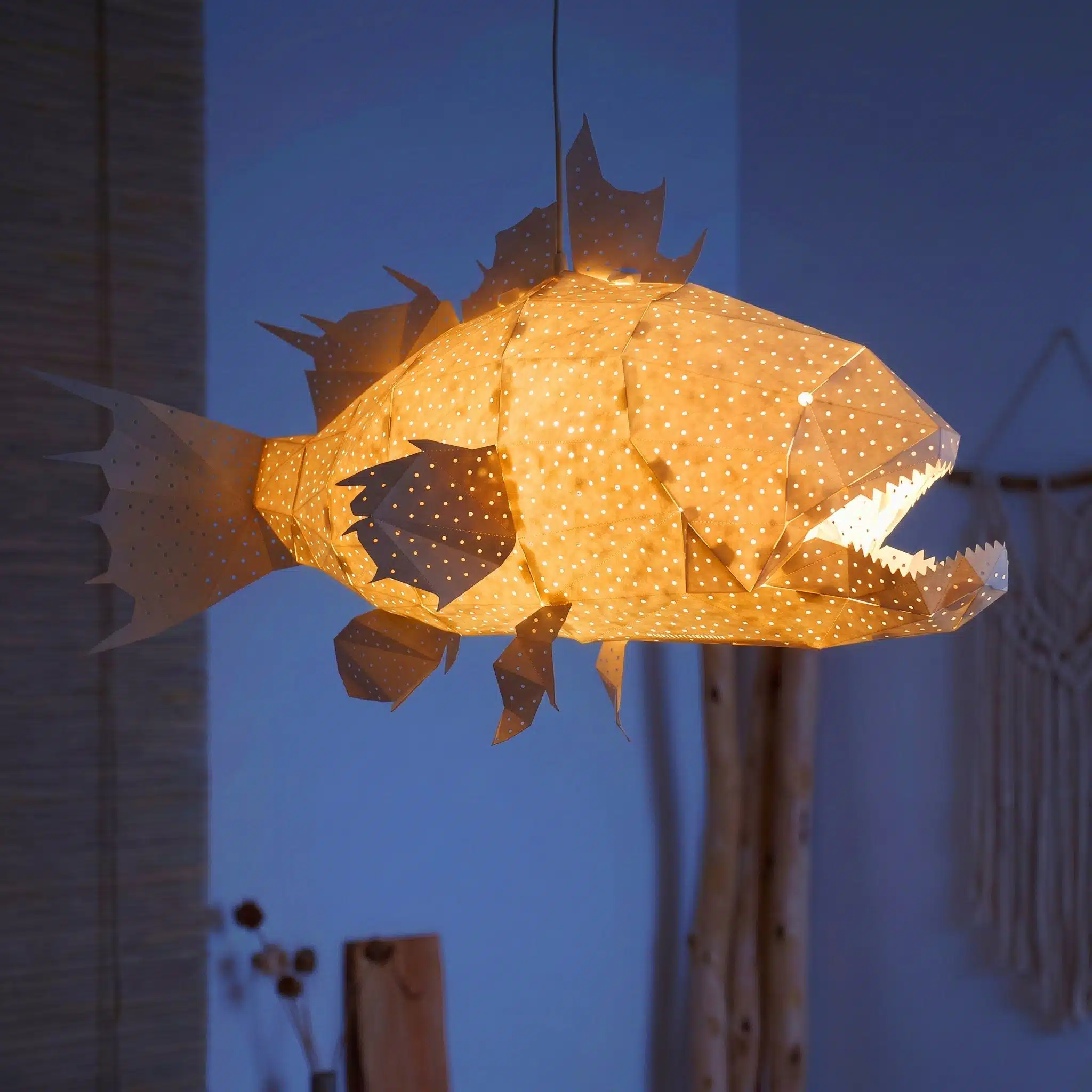 Lapu Lapu – Fisch-Pendelleuchte in Weiß