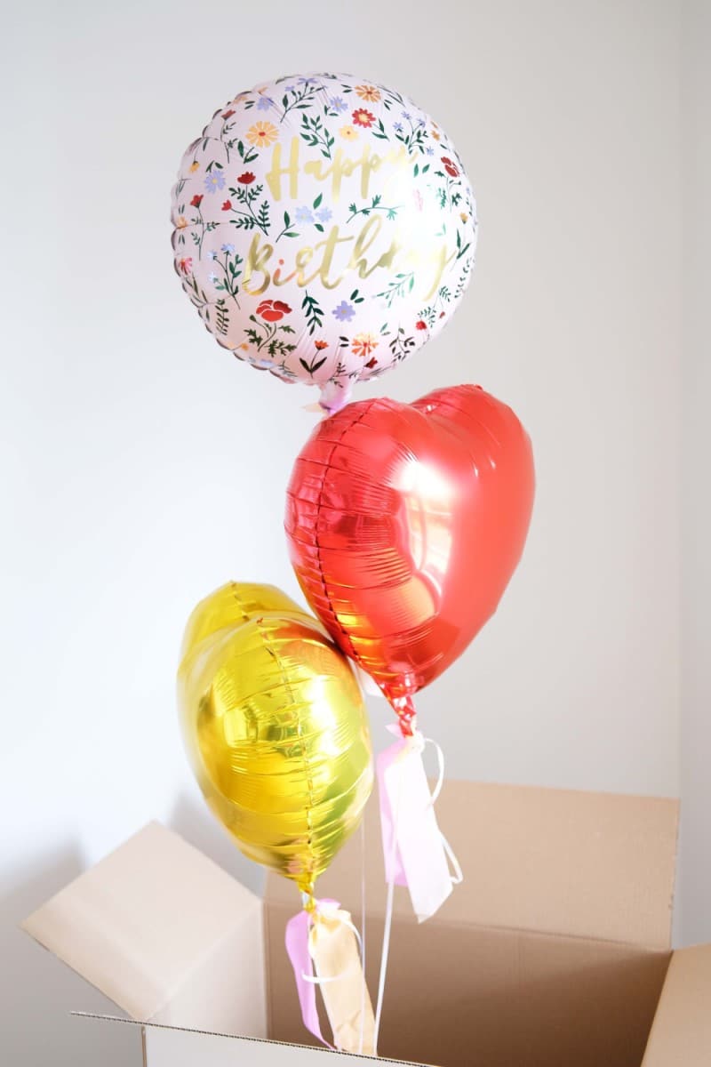 Happy Birthday Multifloral, 3er Ballonset mit Helium befüllt