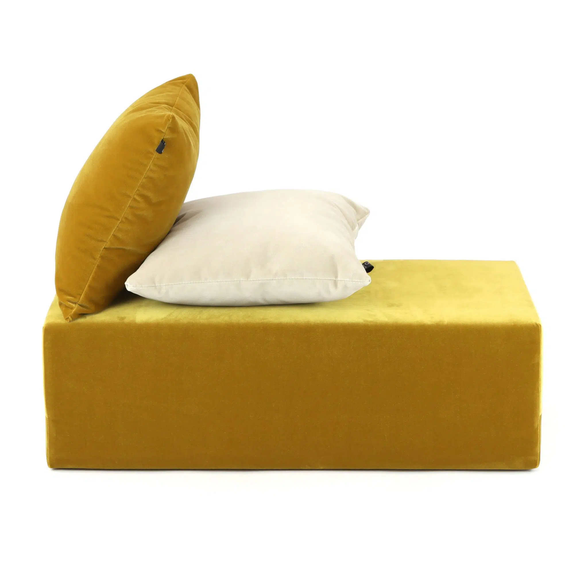 Coogeecouch_Sitzbank_Cuboid_amber-gold8