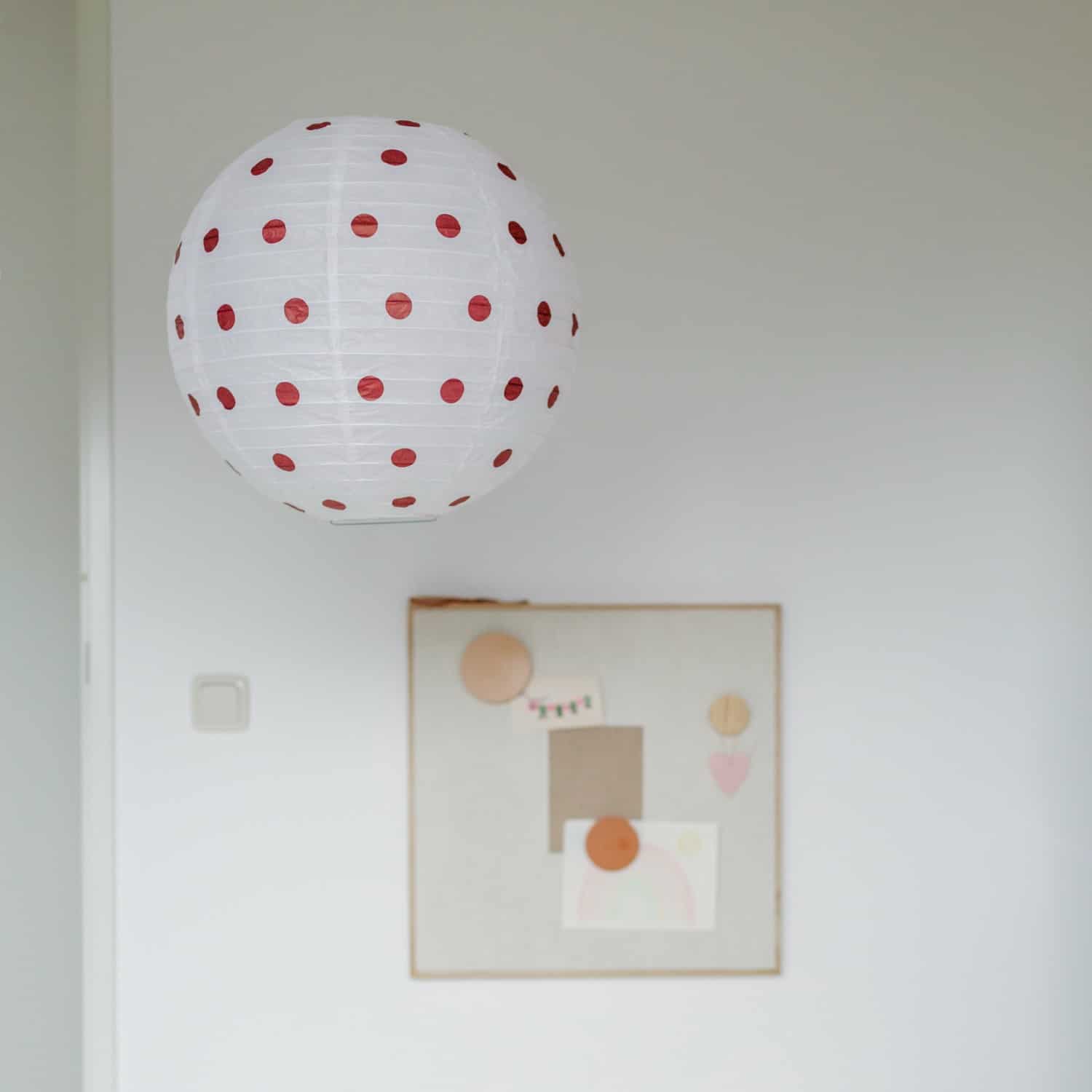 Papierlampenschirm "Dot", Burgunderrot