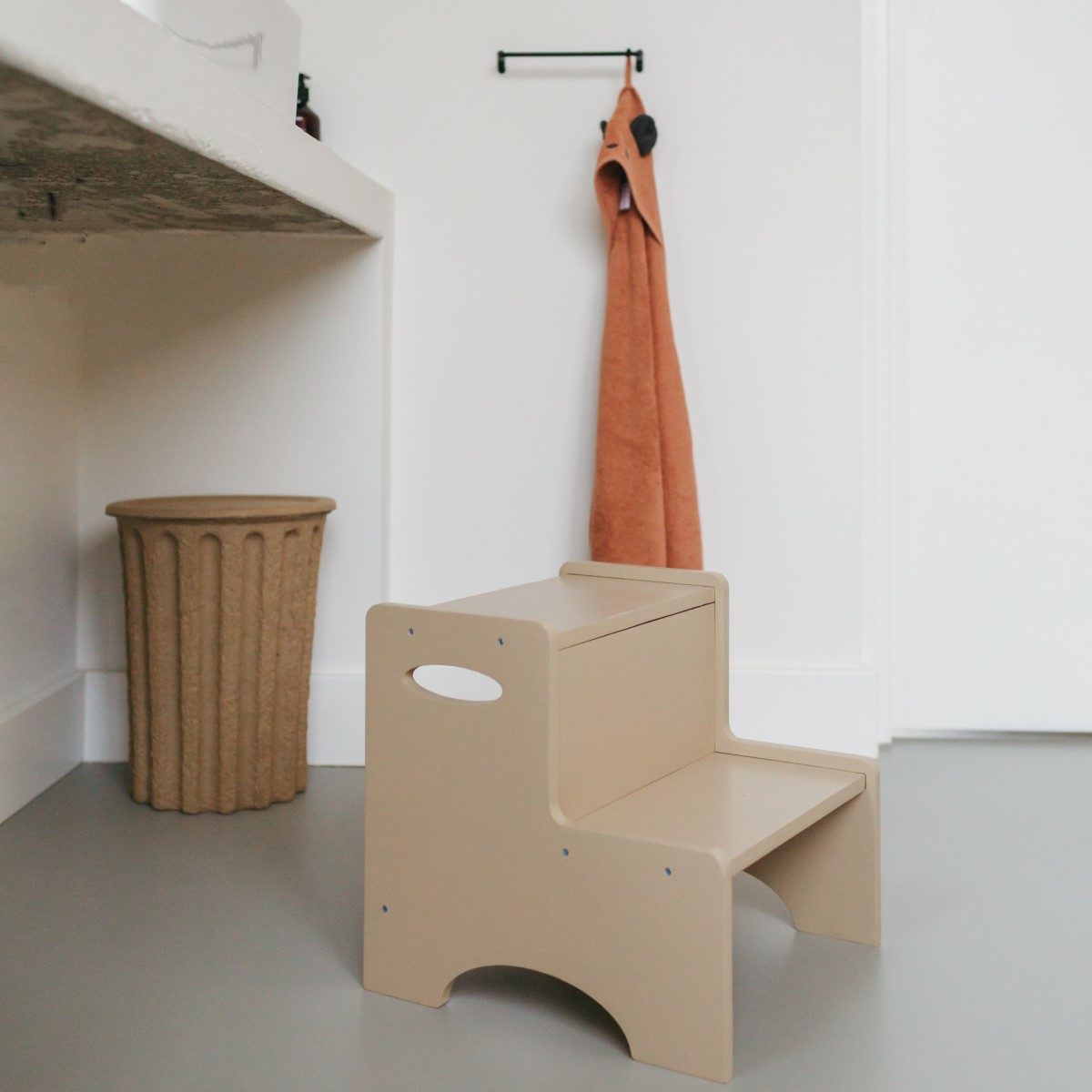 Tritthocker "Step Up", Beige