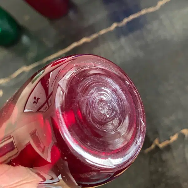 Vier Apotheker Gläser