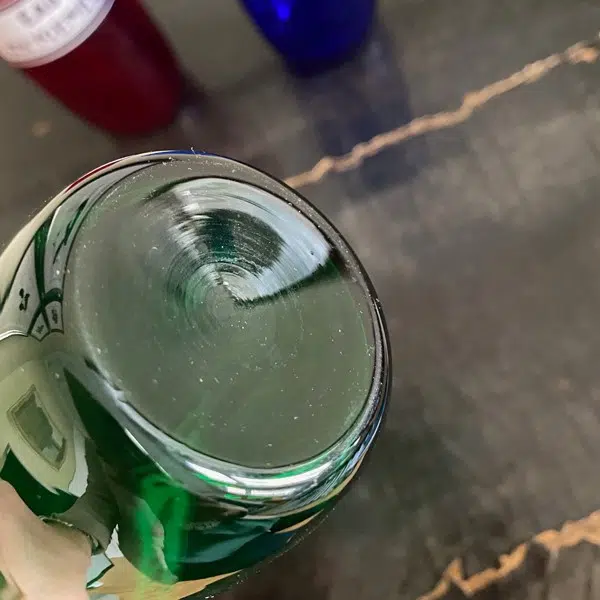 Vier Apotheker Gläser
