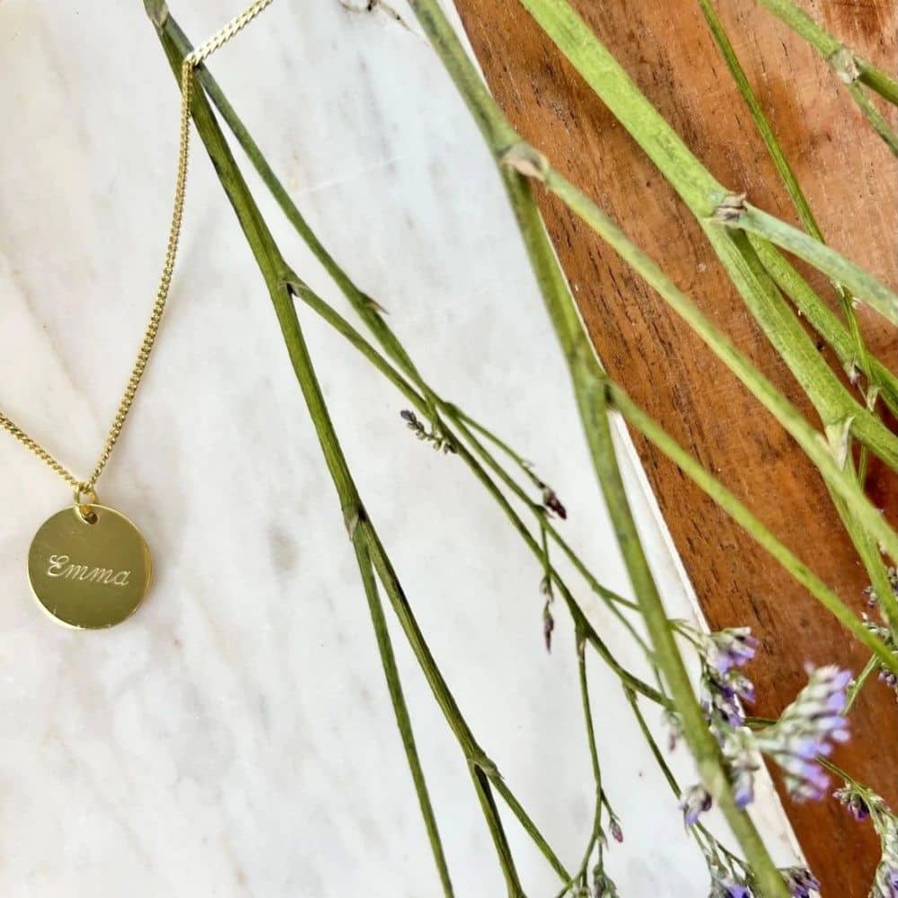 Kette "Grace" mit großem Plättchen, Name