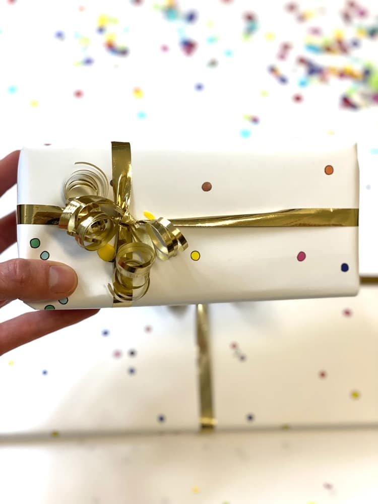 Geschenkpapier Konfetti