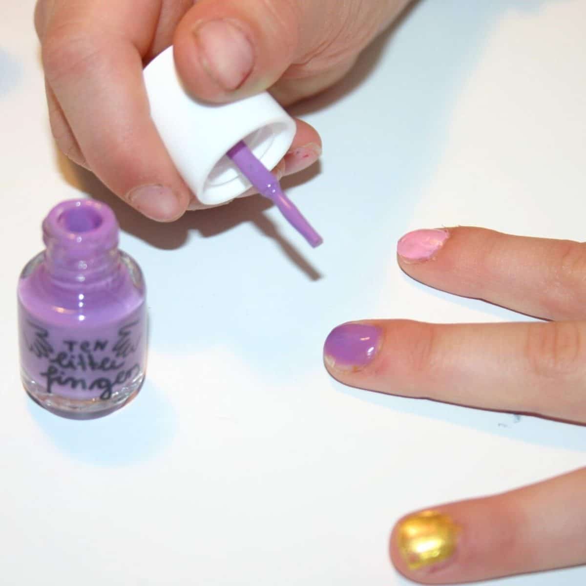 Kindernagellack, Feenlila