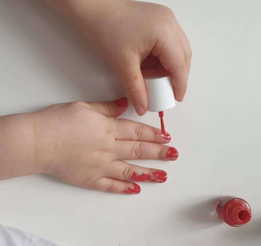 Kindernagellack, Zauberrot