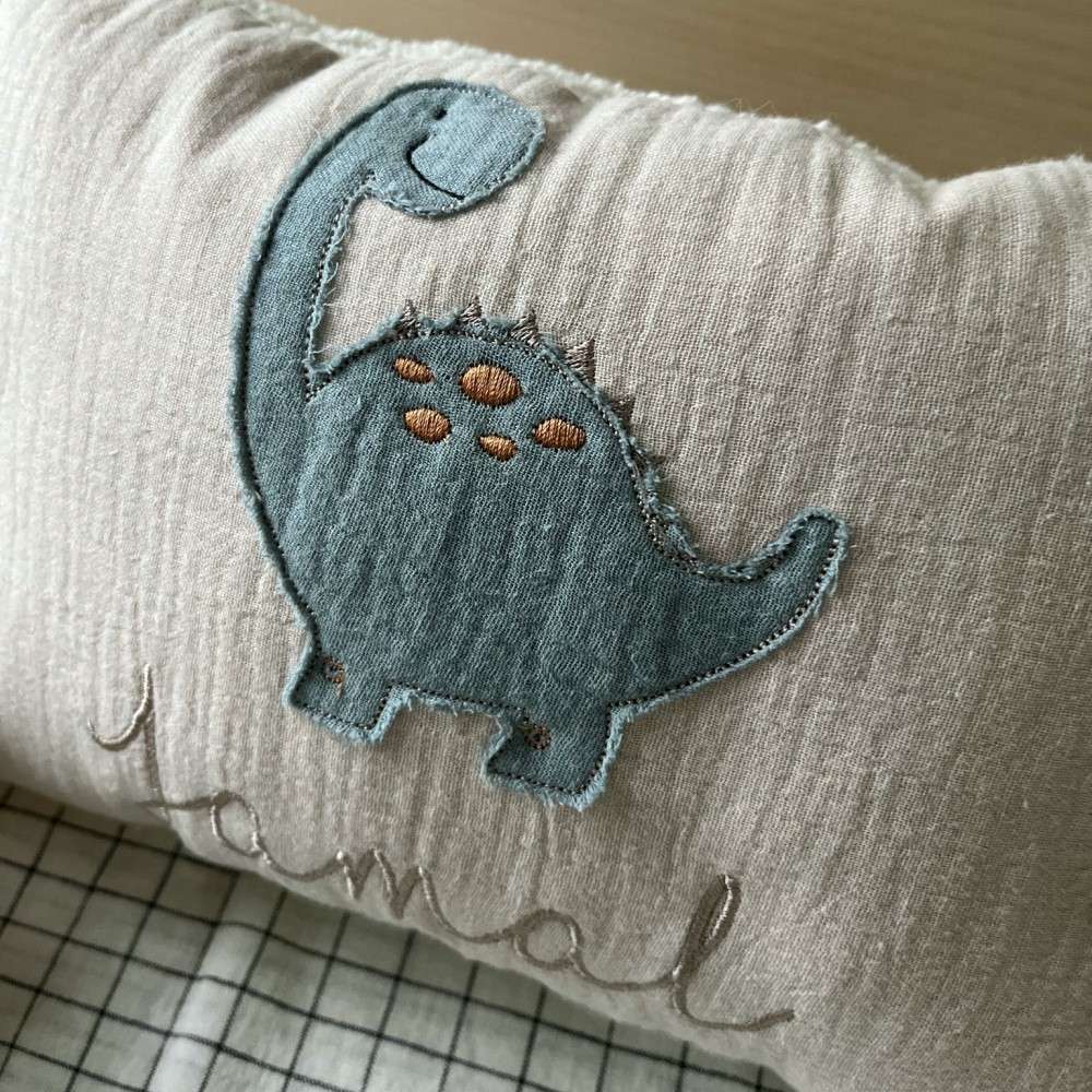 HejMary_Namenskissen_Dino2