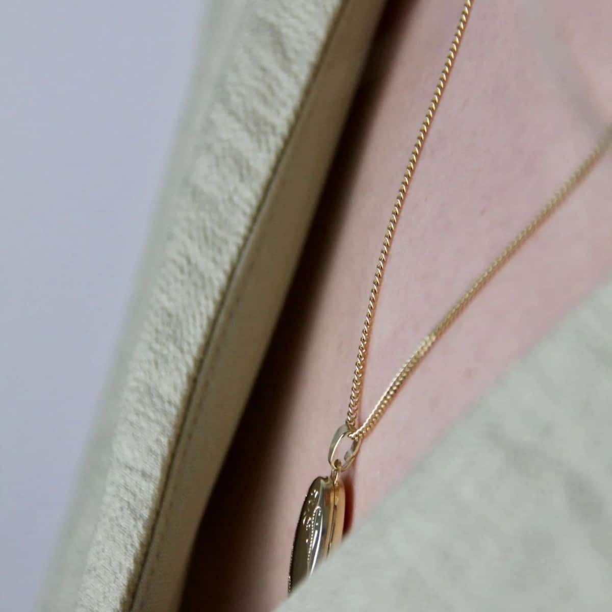 Charlotte_Sophie_Photograph_Kette_Medaillon4