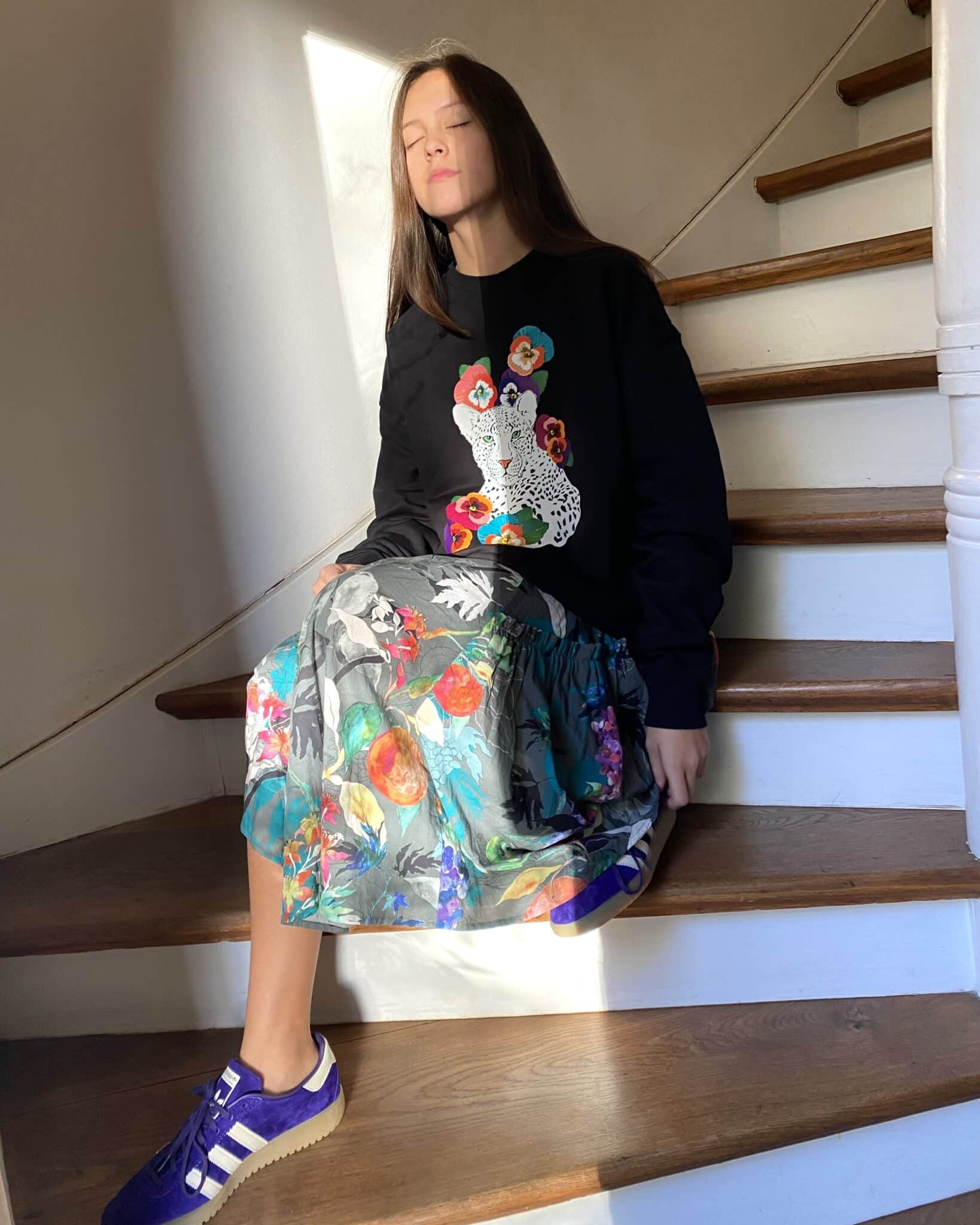 KyuteXilli-Sweater-Leo-Nabi-Treppe