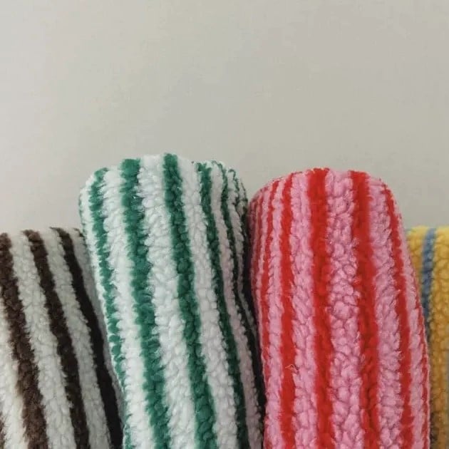 fluffy_stripe_sweater_littlefoxx2
