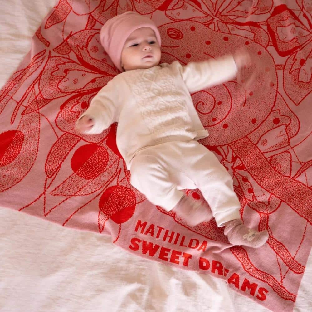 Personalisierte Babydecke *Rosalie*, Korallenrosa / Rot