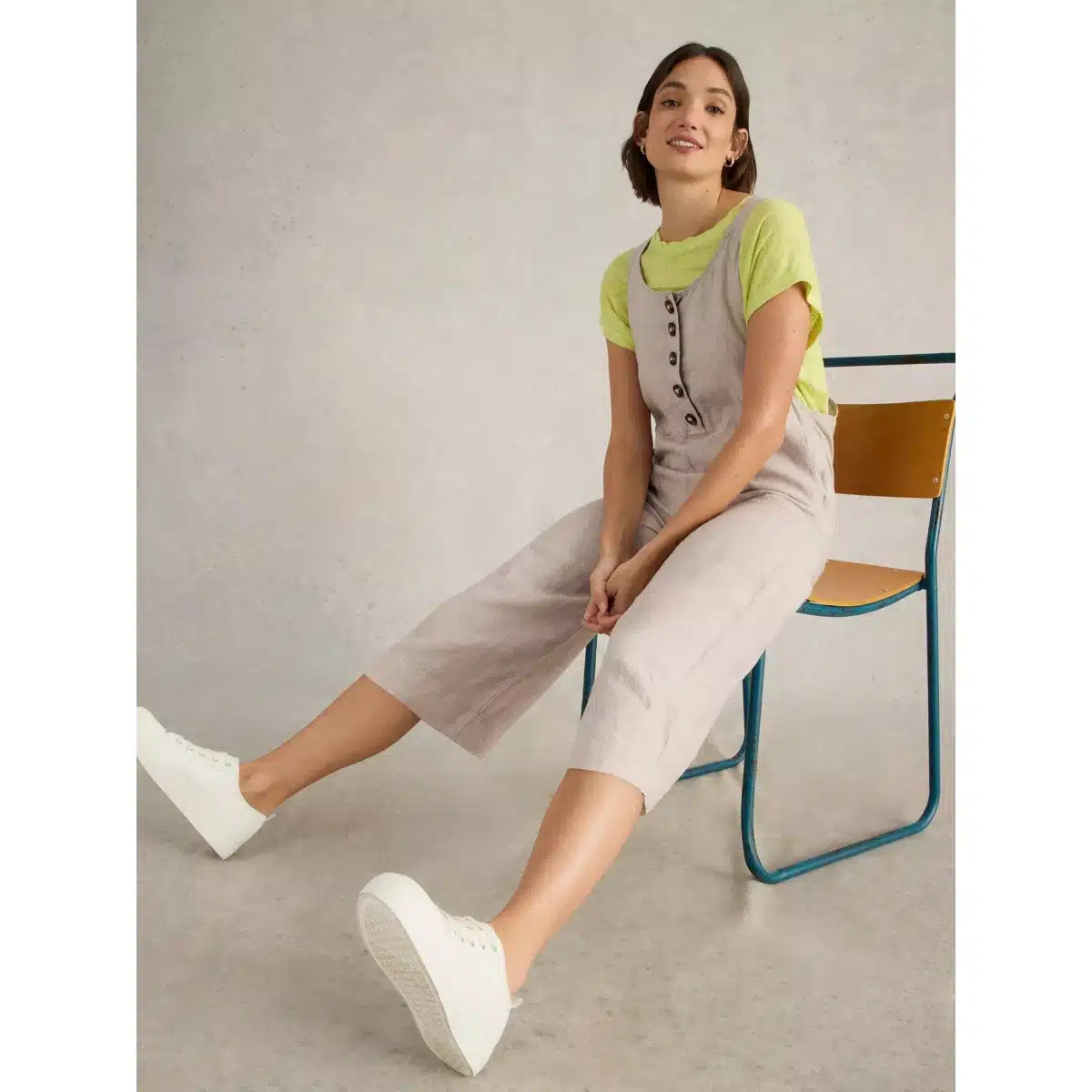 whitestuff_viola_latzhose_natural4