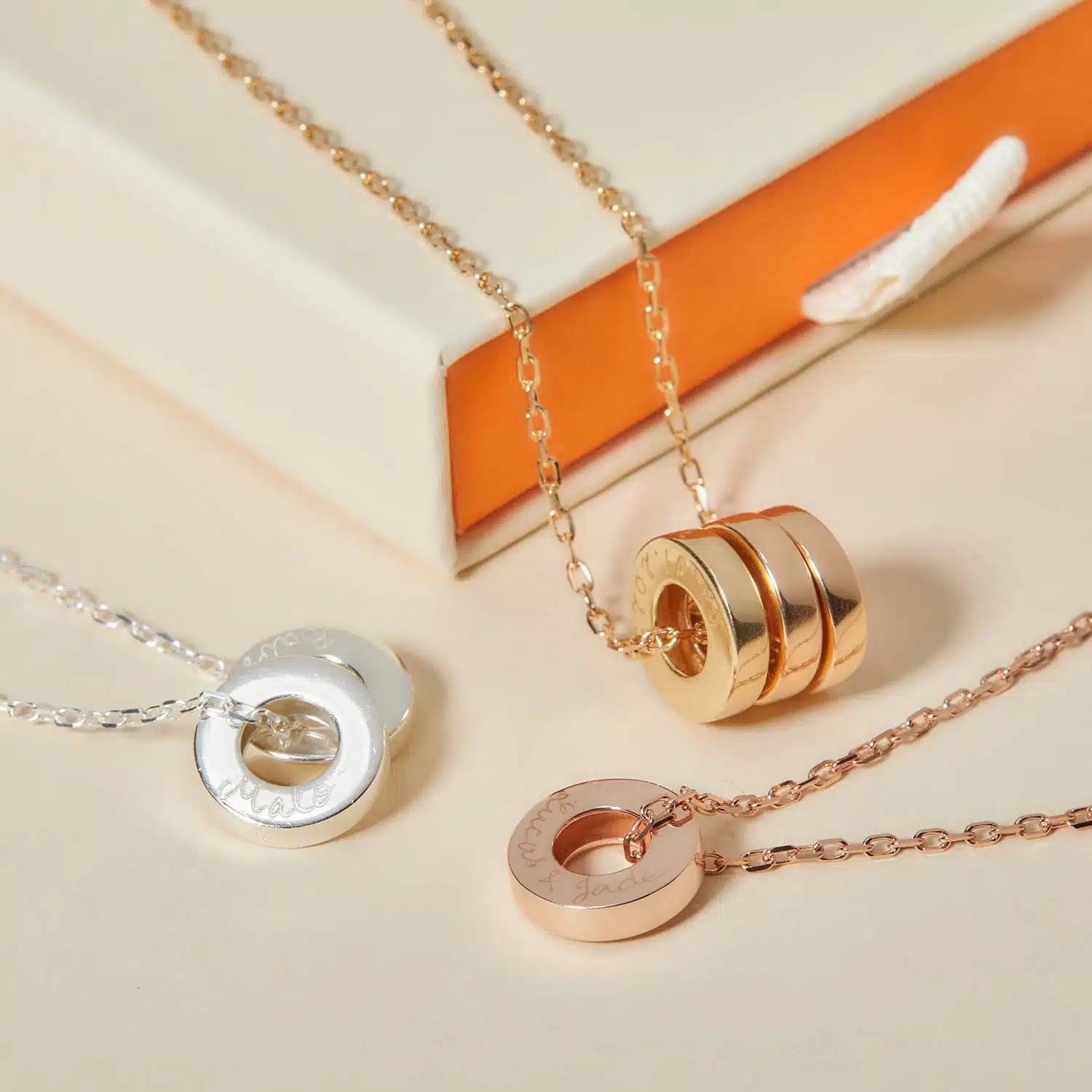 MerciMaman_unity-necklace2