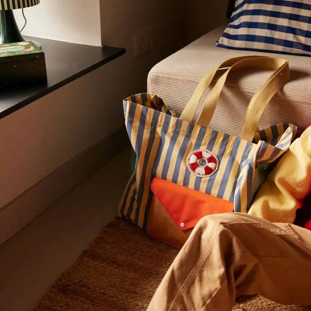 Shopper *Wonders of the deep sea*, Blue Whale + Sandy Yellow
