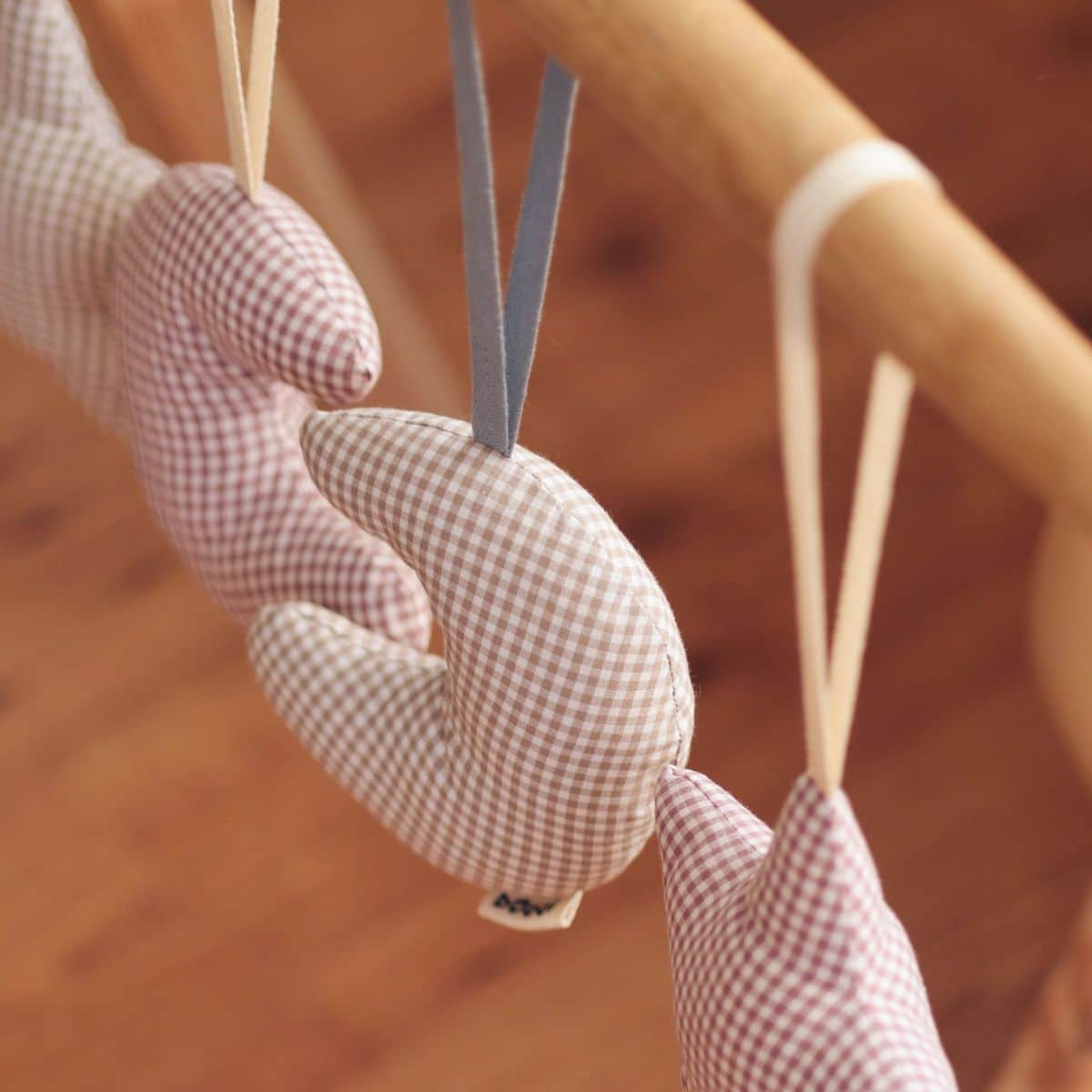 Babyspielzeug Mond & Stern, Lila