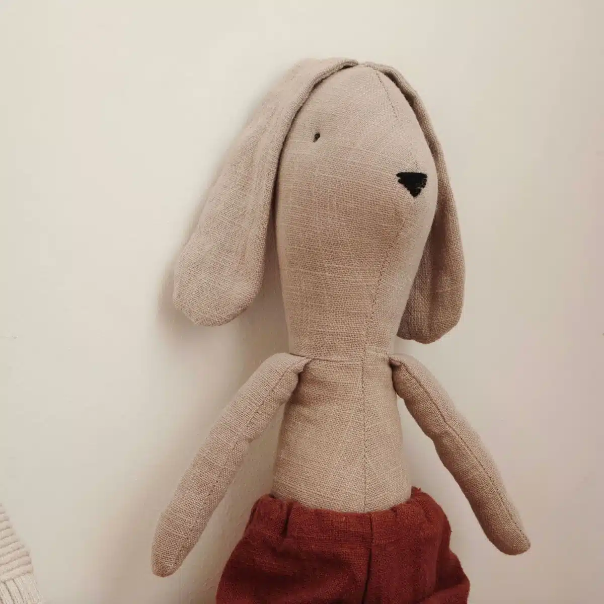 Hase in Shorts *Leon*, Leinen