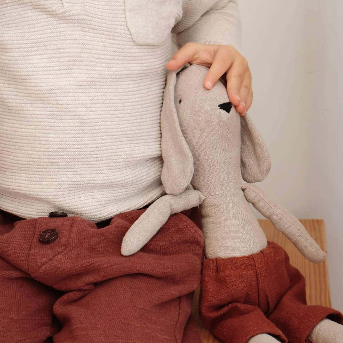 Hase in Shorts *Leon*, Leinen