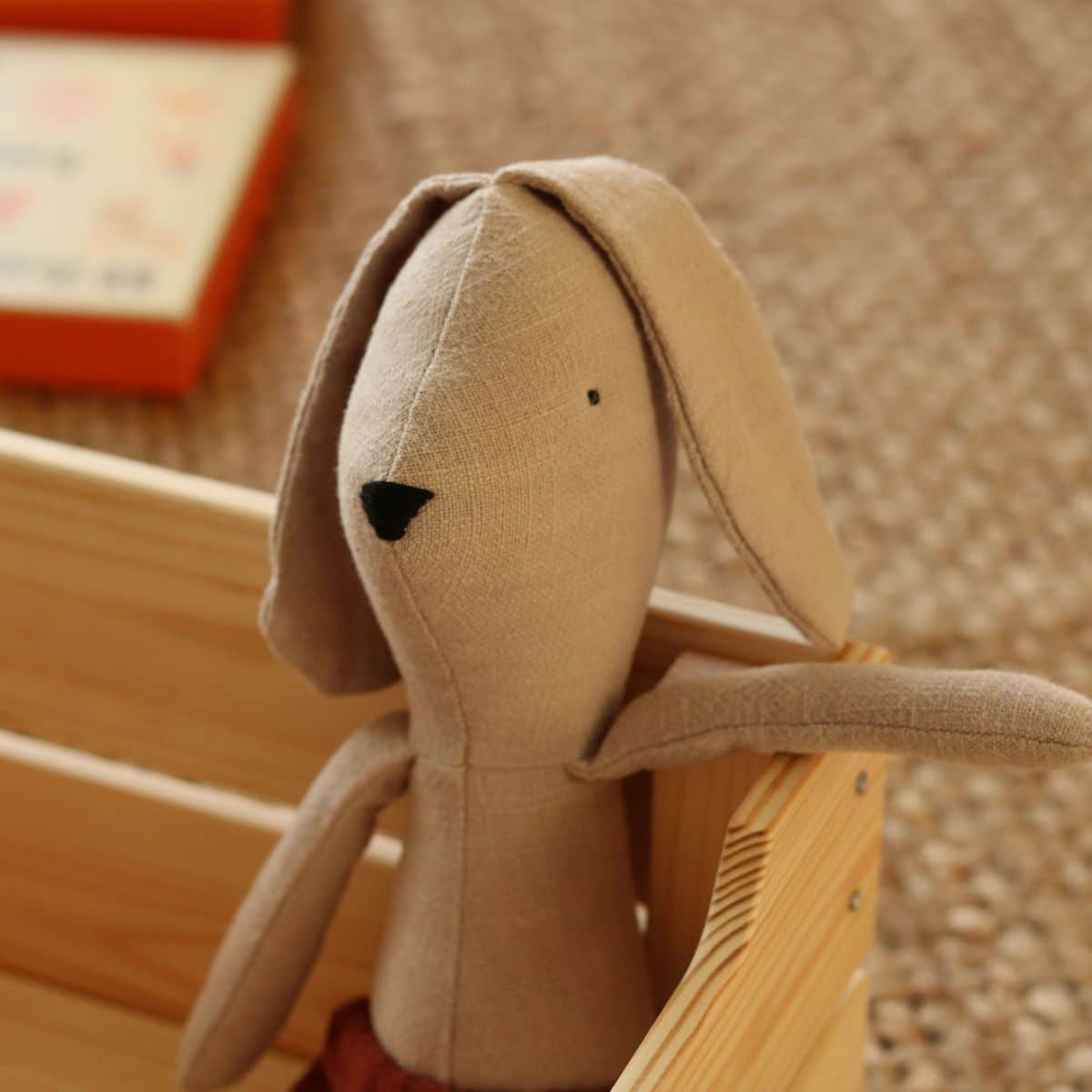 Hase in Shorts *Leon*, Leinen